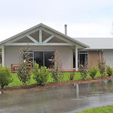 Country Living On Raynes Road Villa Hamilton Dış mekan fotoğraf
