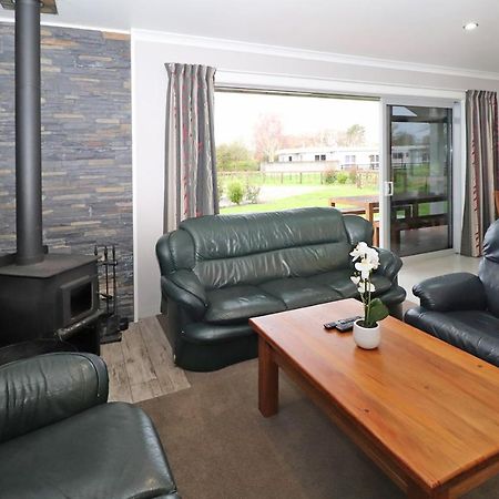 Country Living On Raynes Road Villa Hamilton Dış mekan fotoğraf