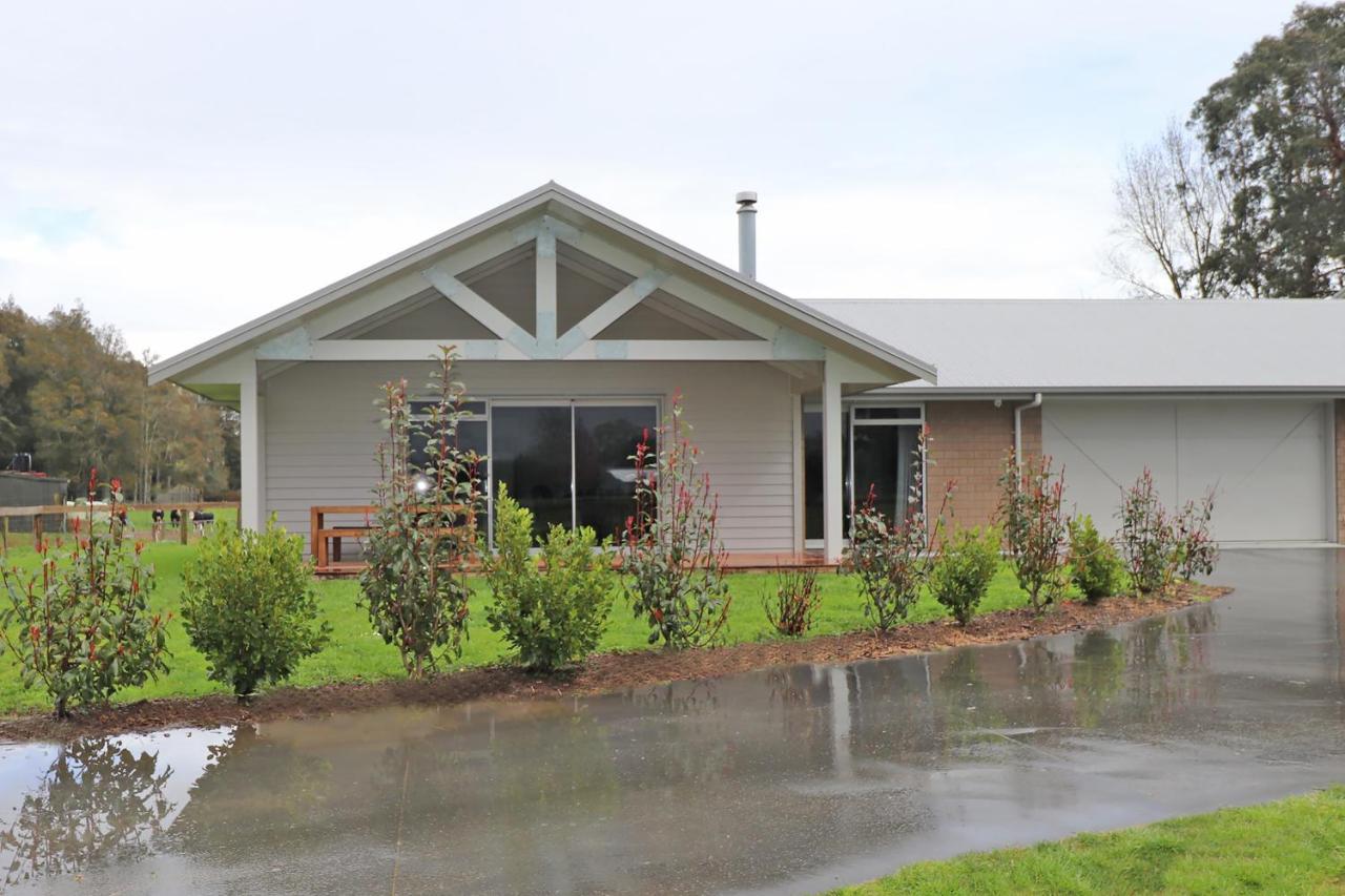 Country Living On Raynes Road Villa Hamilton Dış mekan fotoğraf